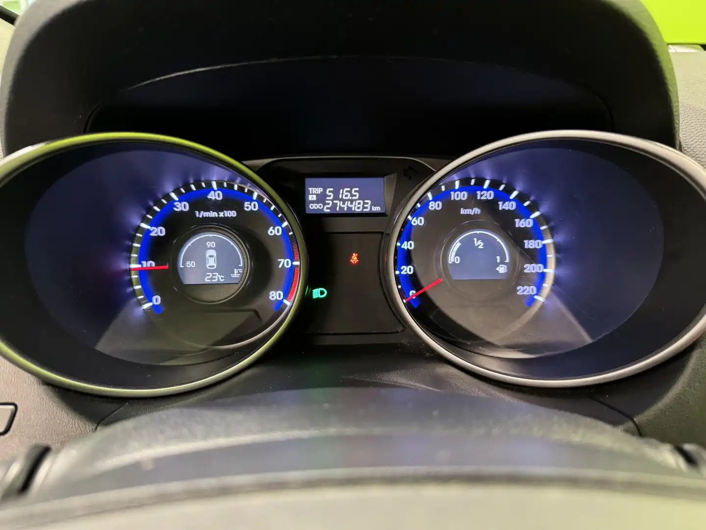 car-image