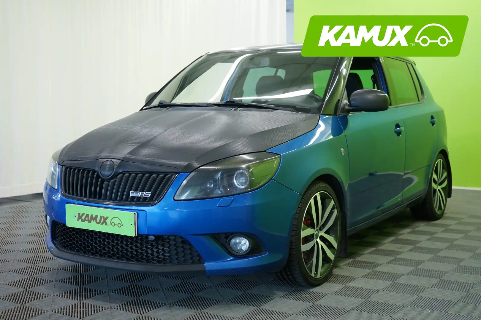 car-image