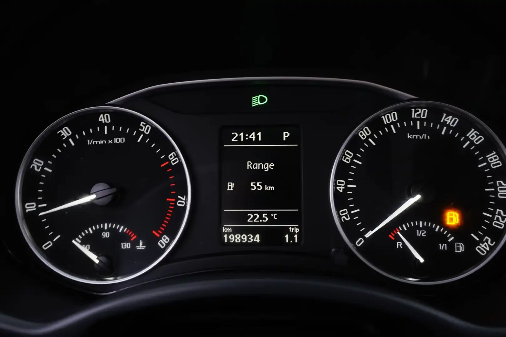 car-image