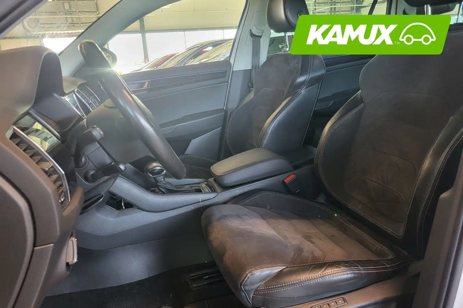 car-image