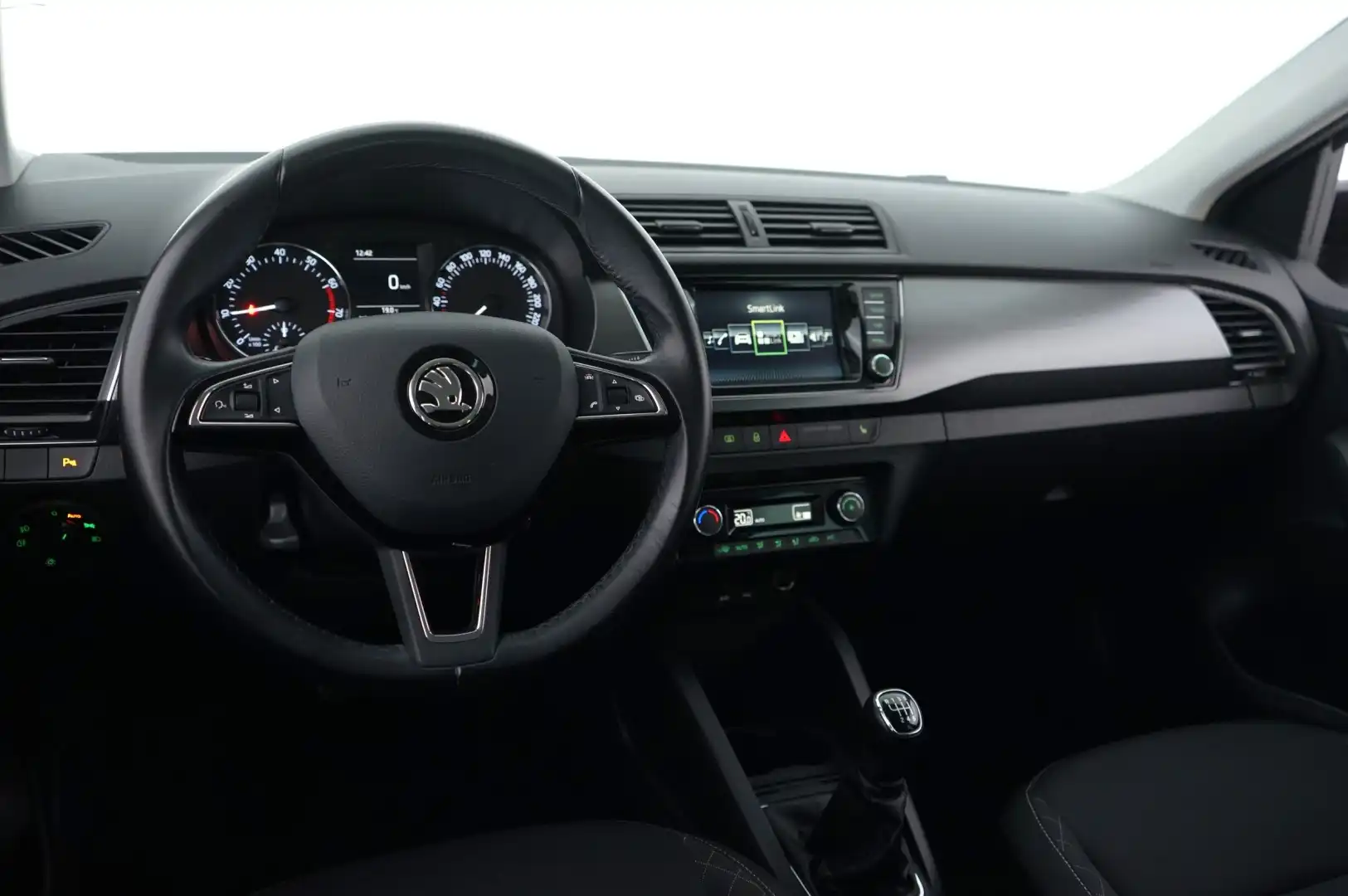 car-image