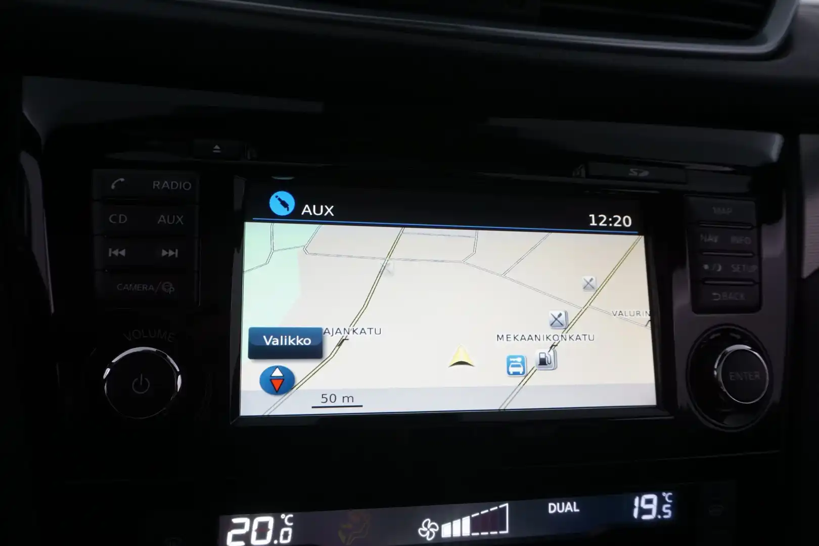 car-image