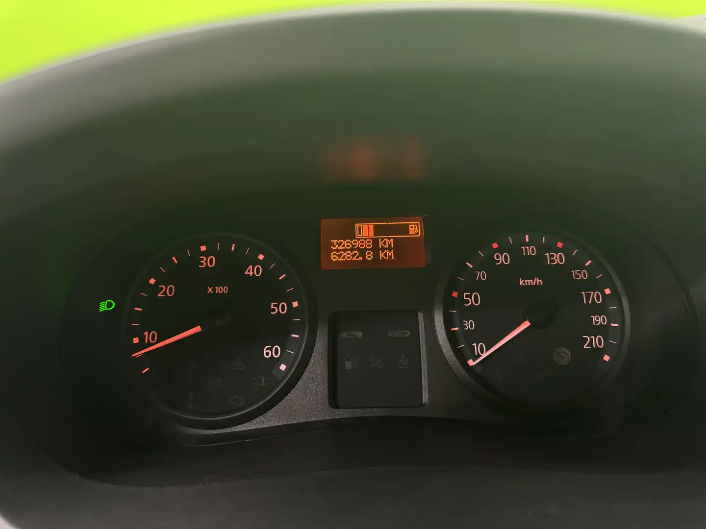 car-image