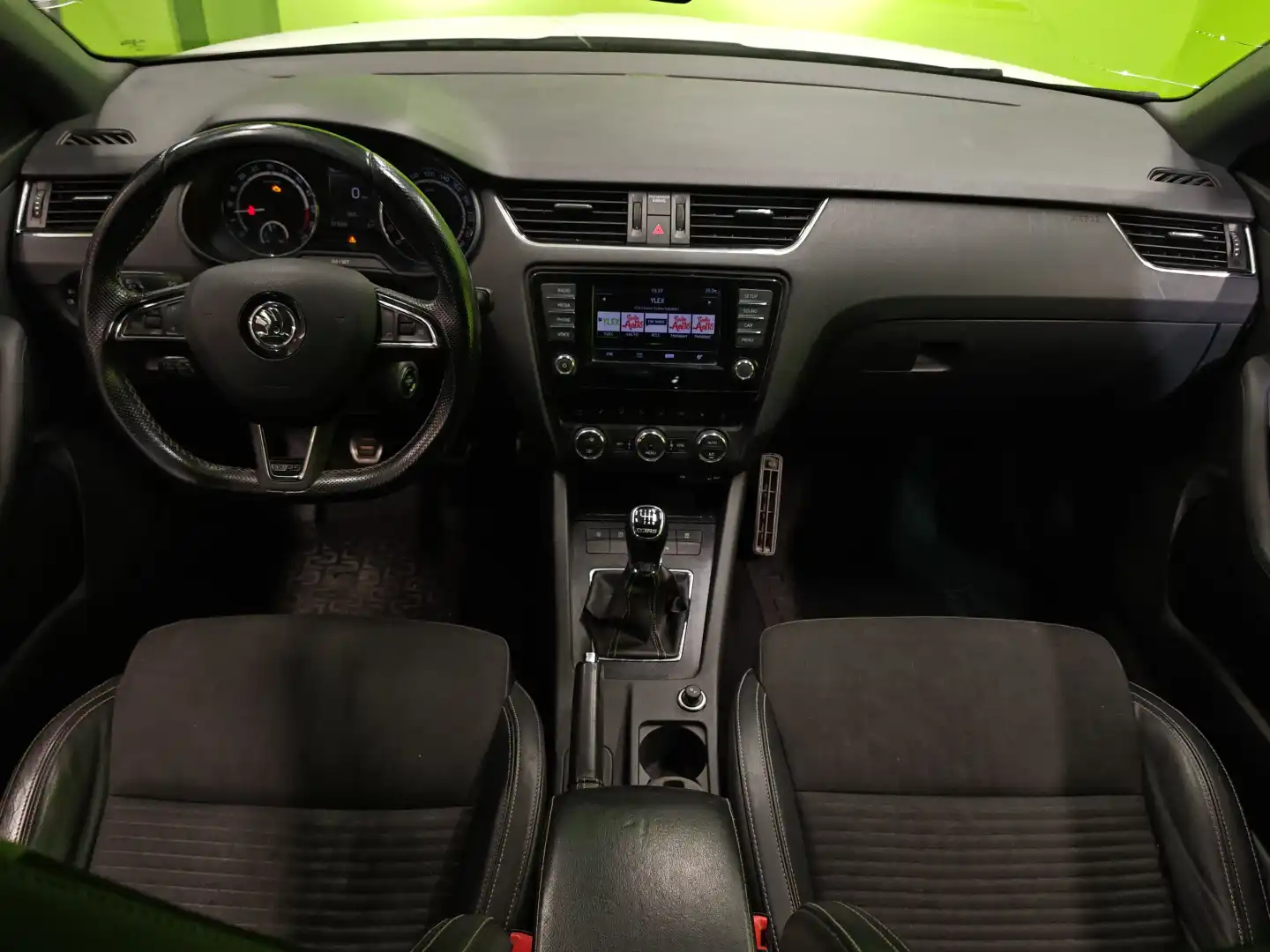 car-image