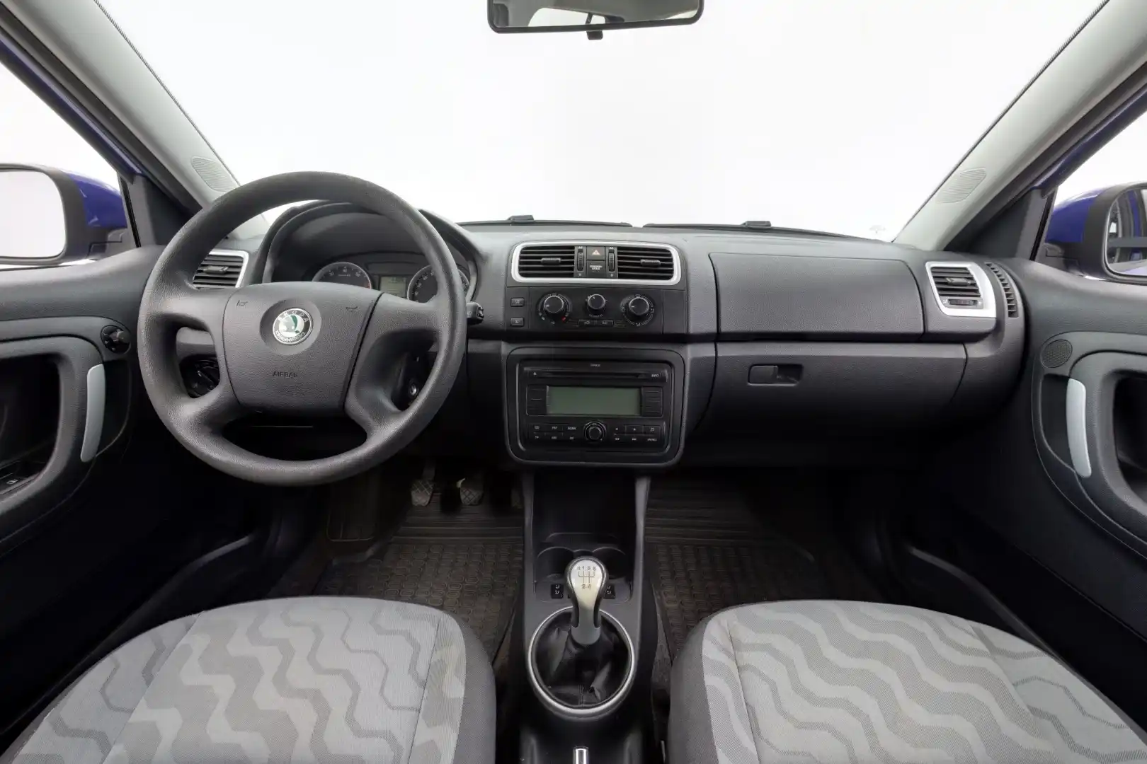 car-image