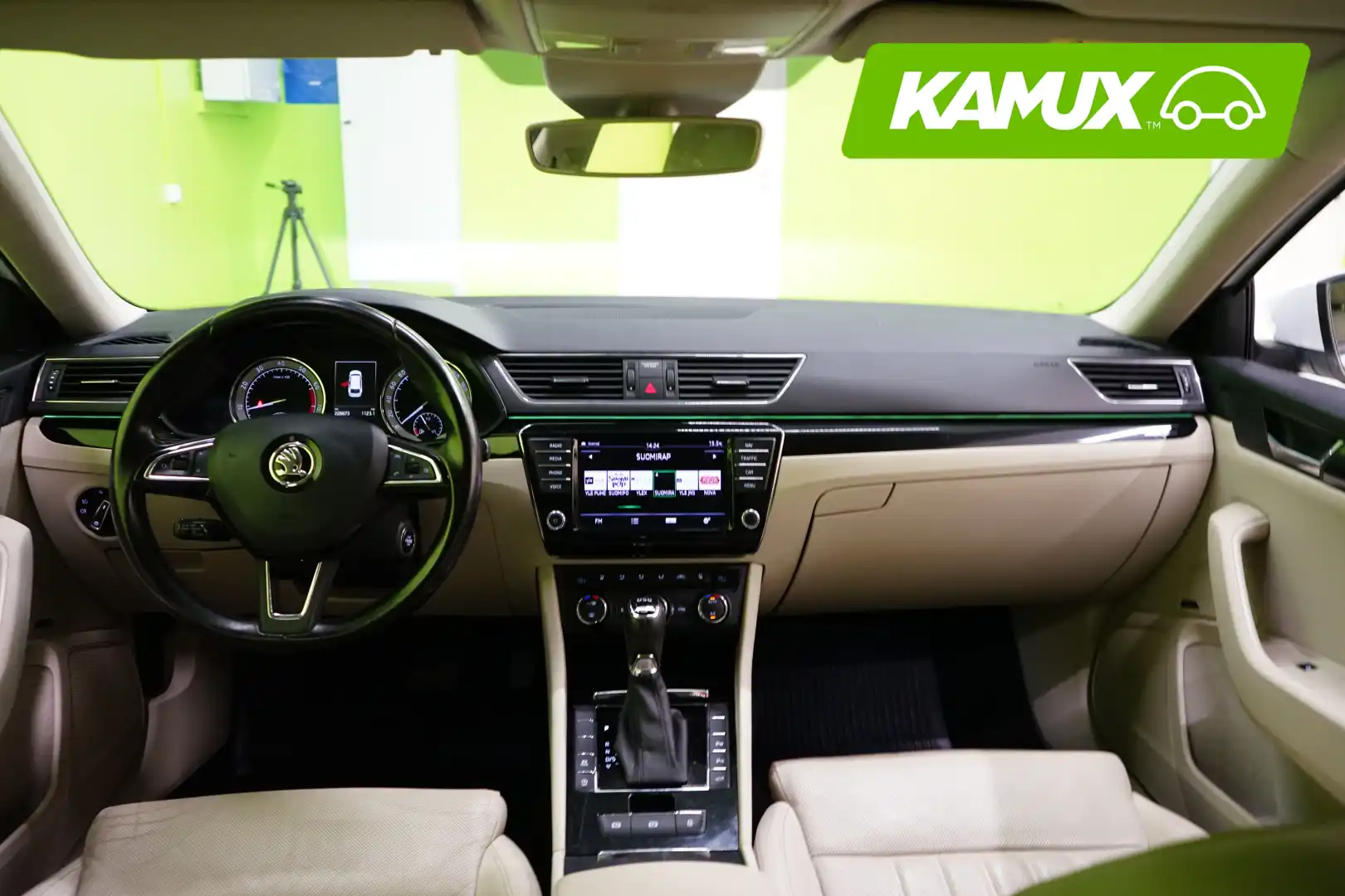 car-image