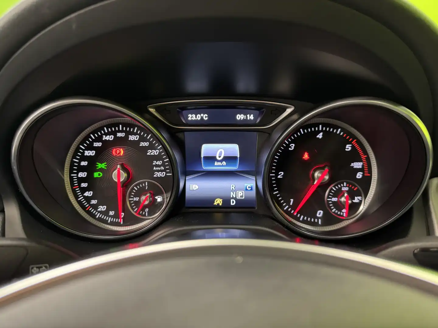 car-image