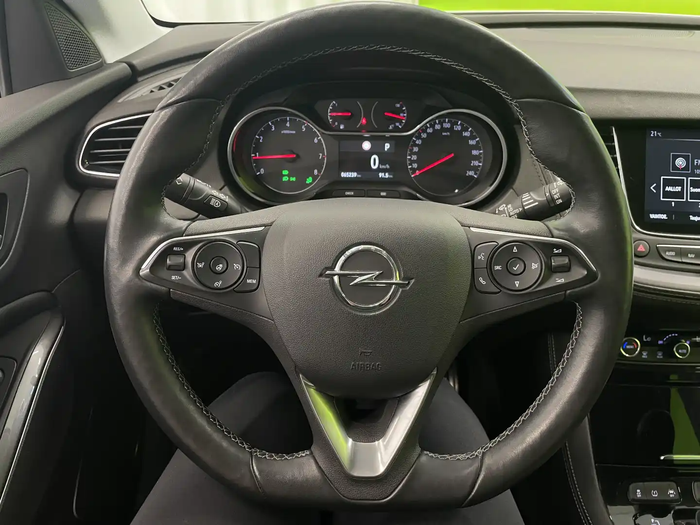car-image