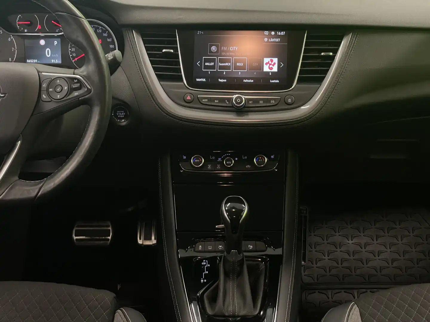 car-image