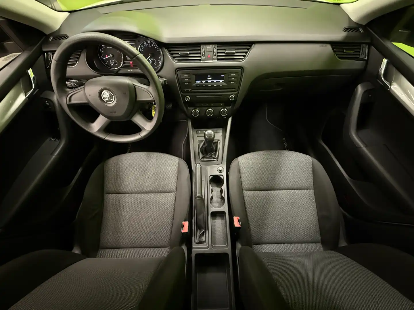 car-image