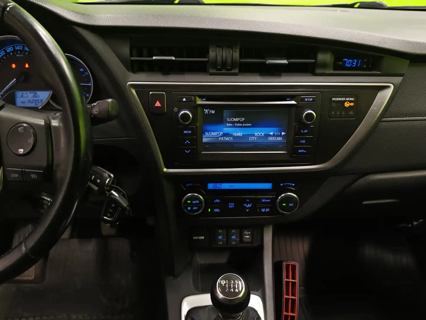 car-image