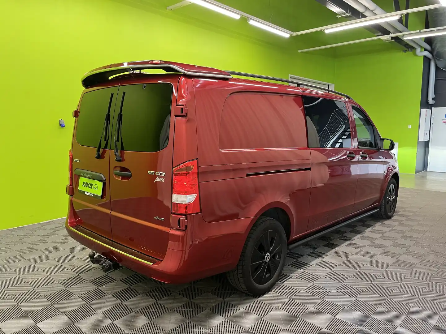 car-image