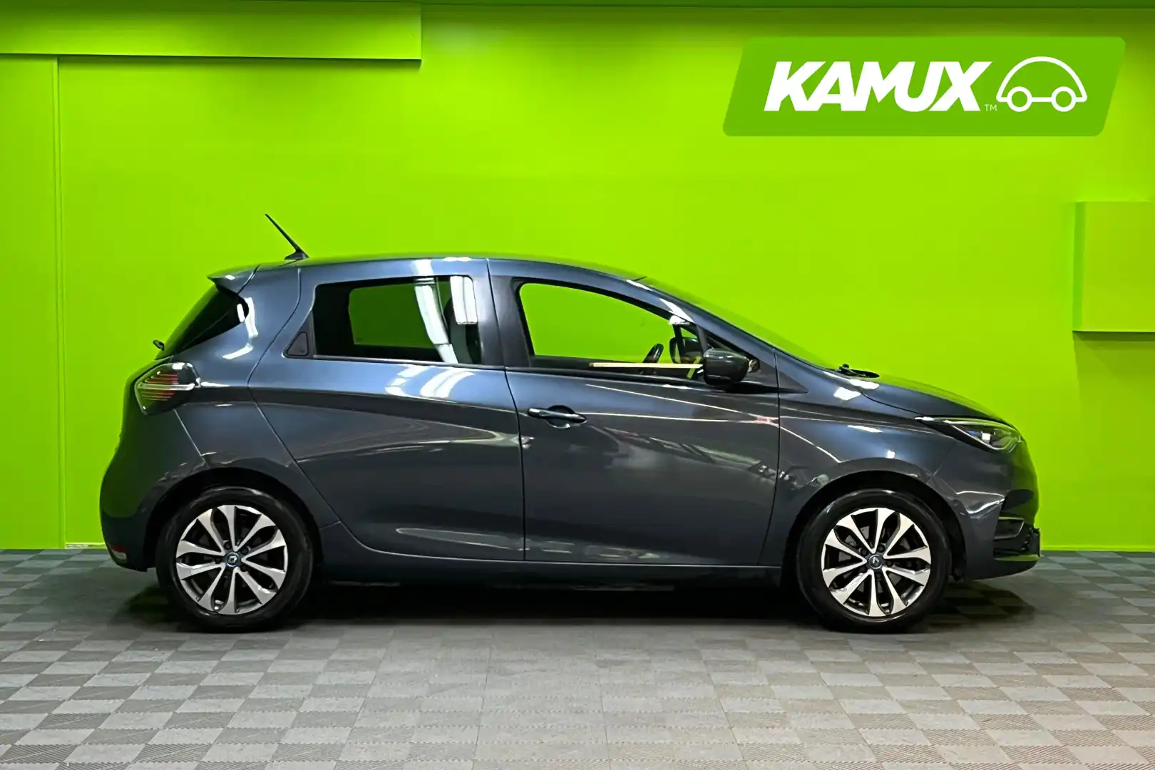 car-image