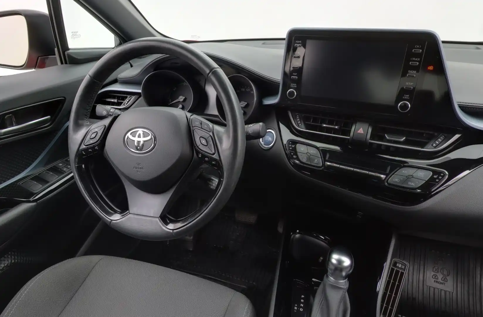 car-image