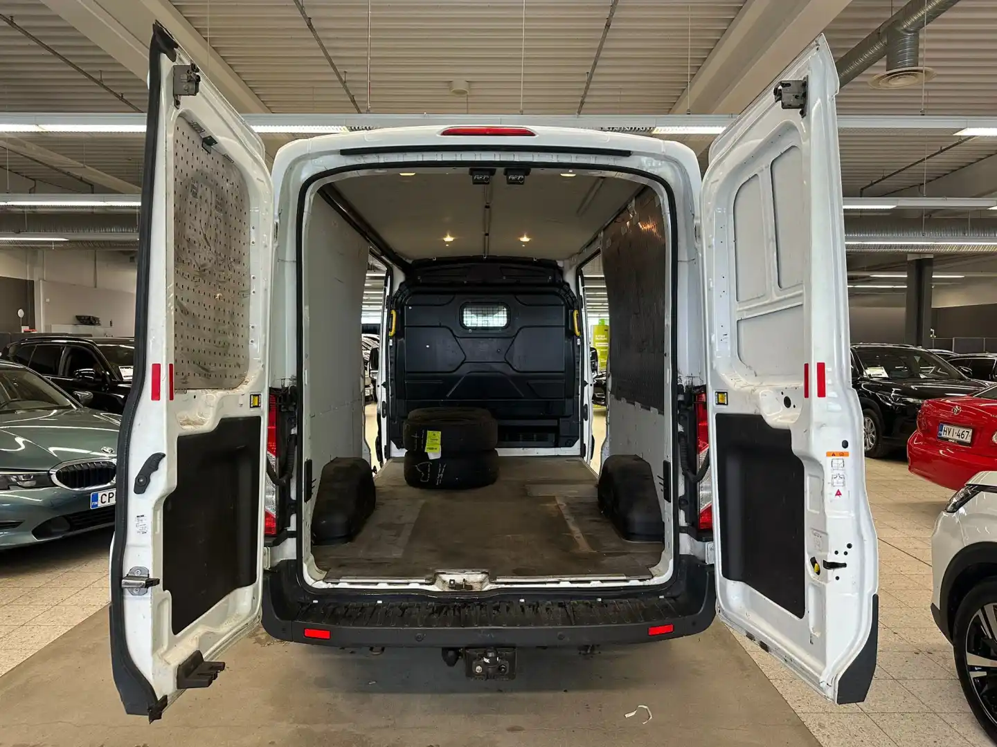 car-image