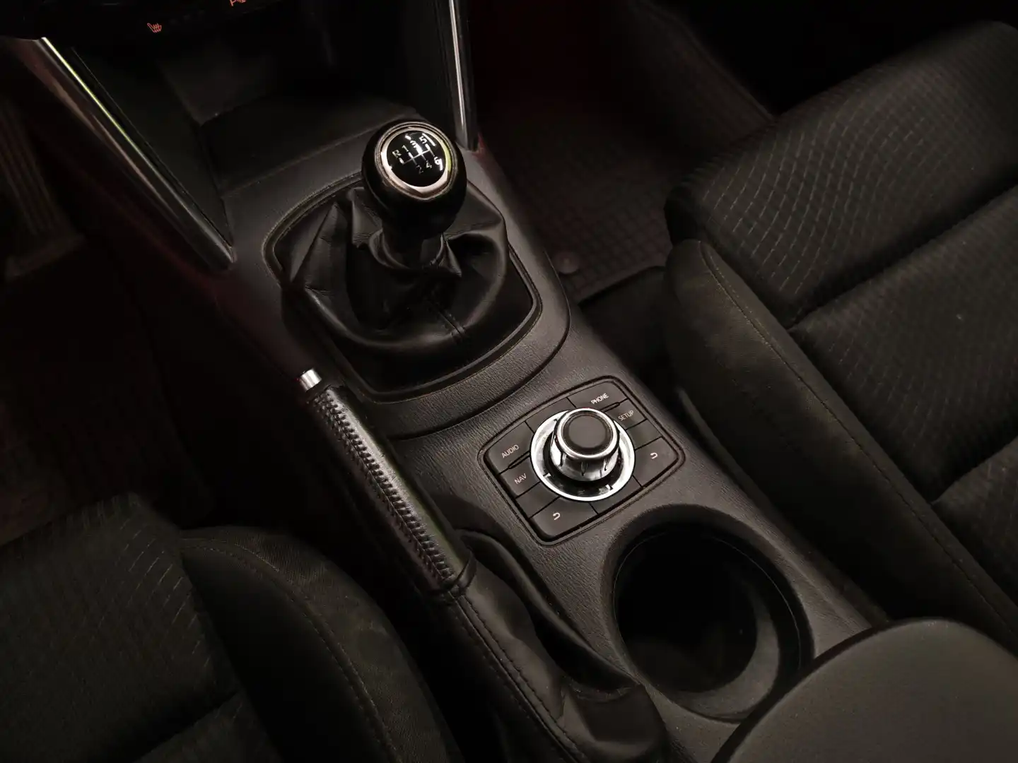 car-image