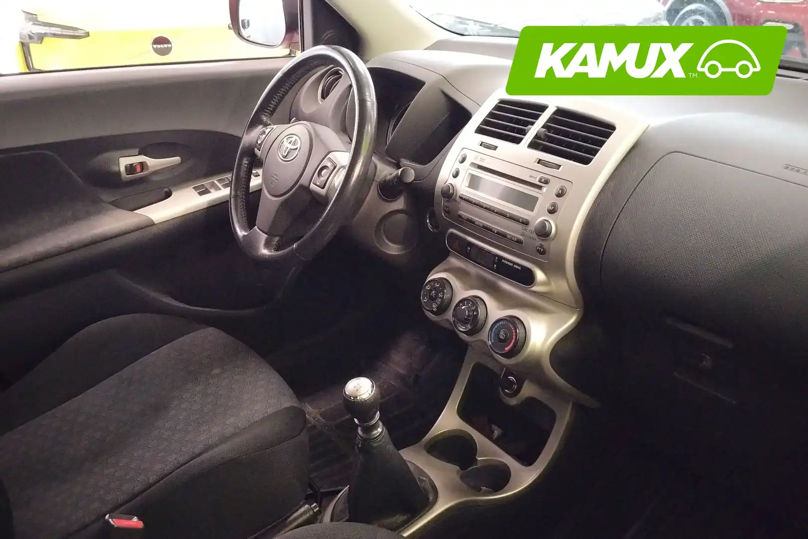 car-image