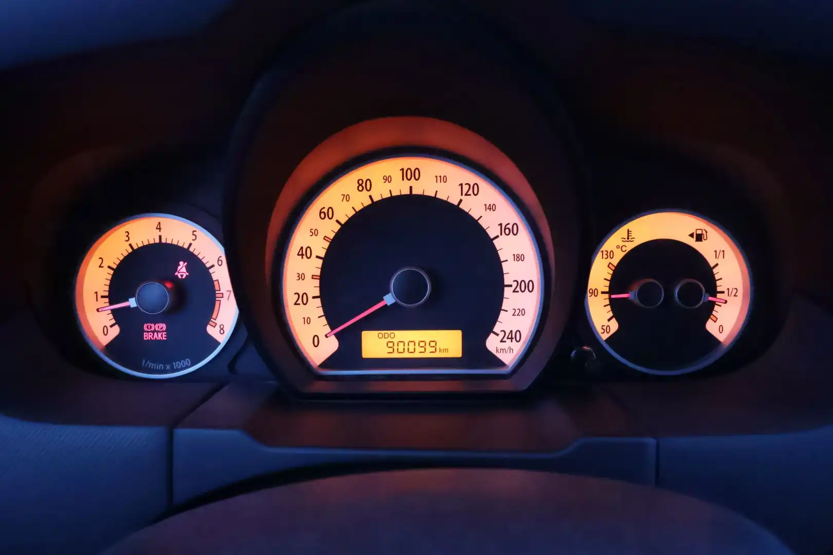 car-image