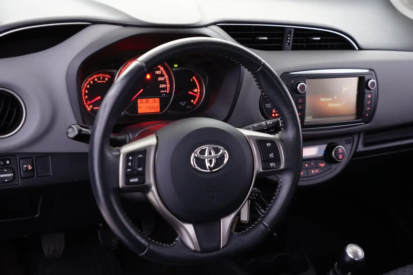 car-image