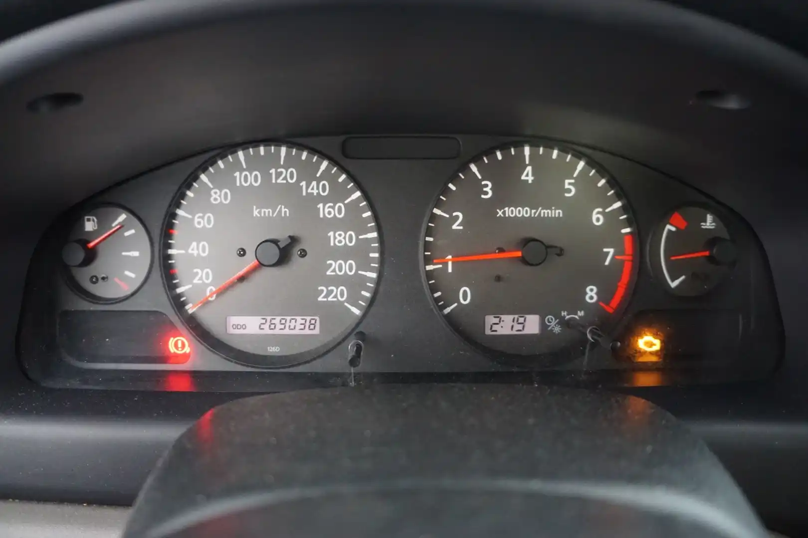 car-image