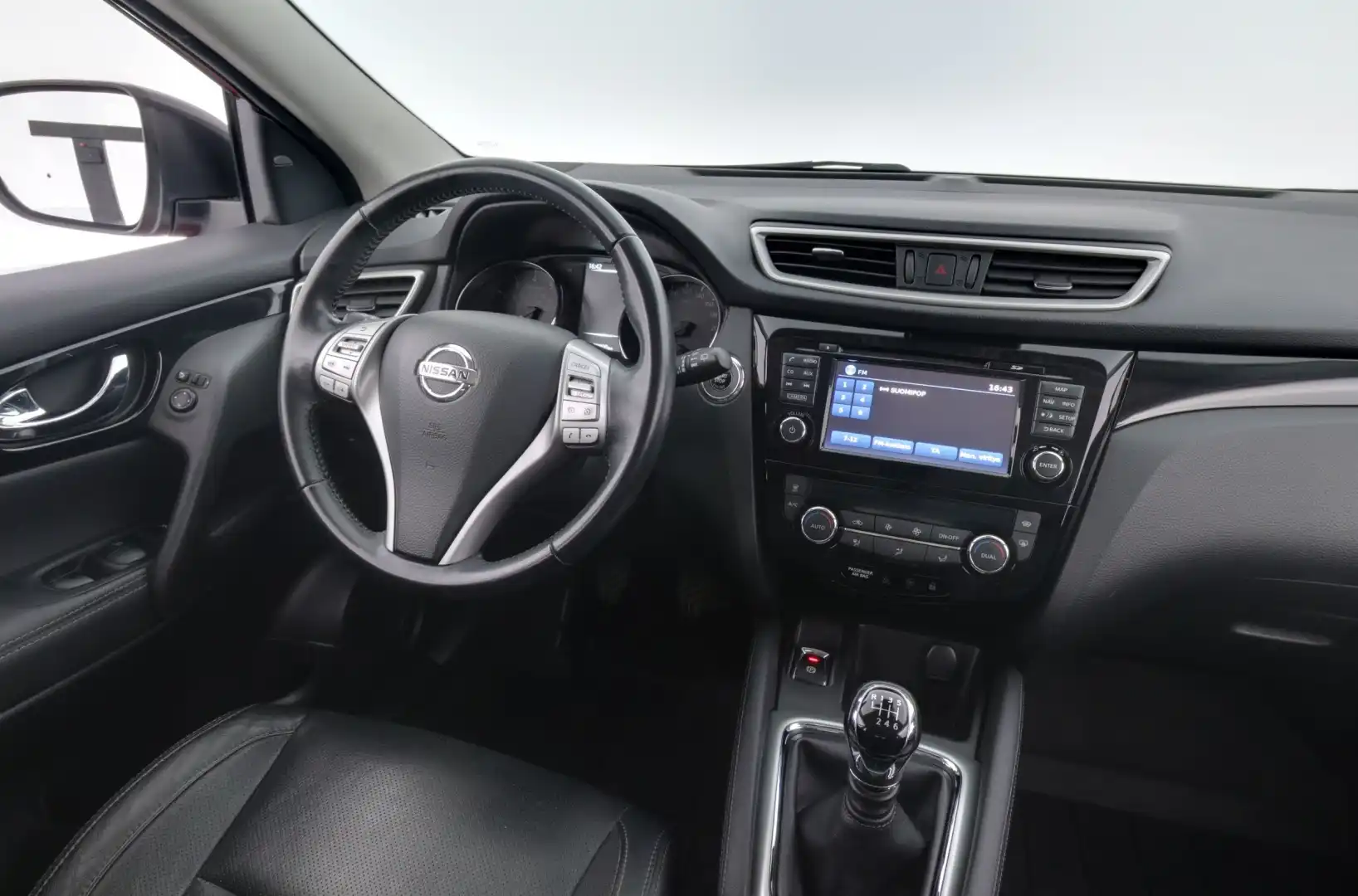 car-image