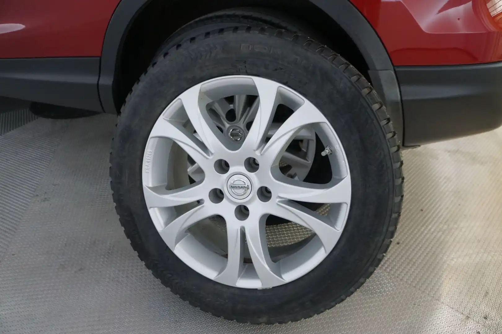 car-image