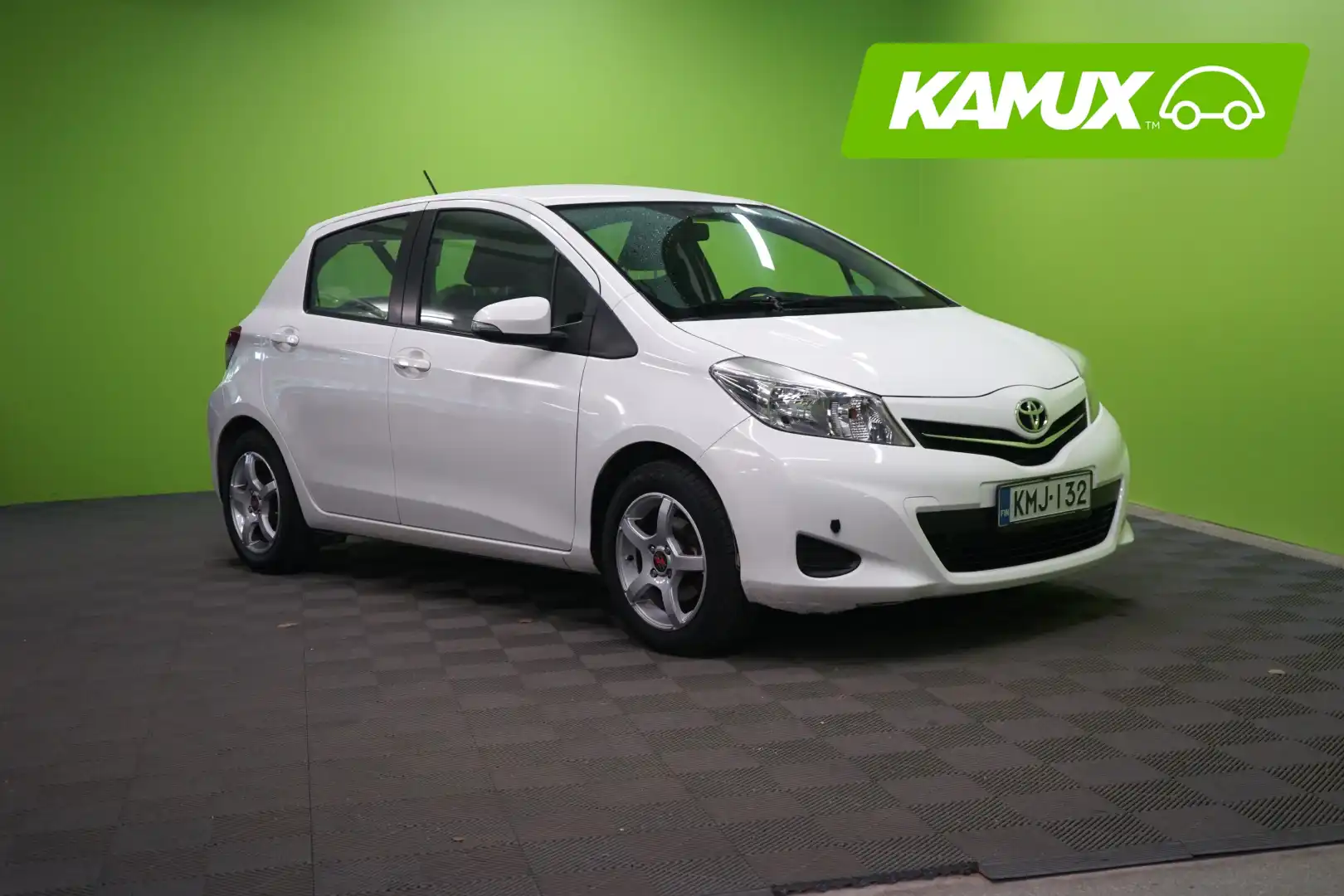 car-image