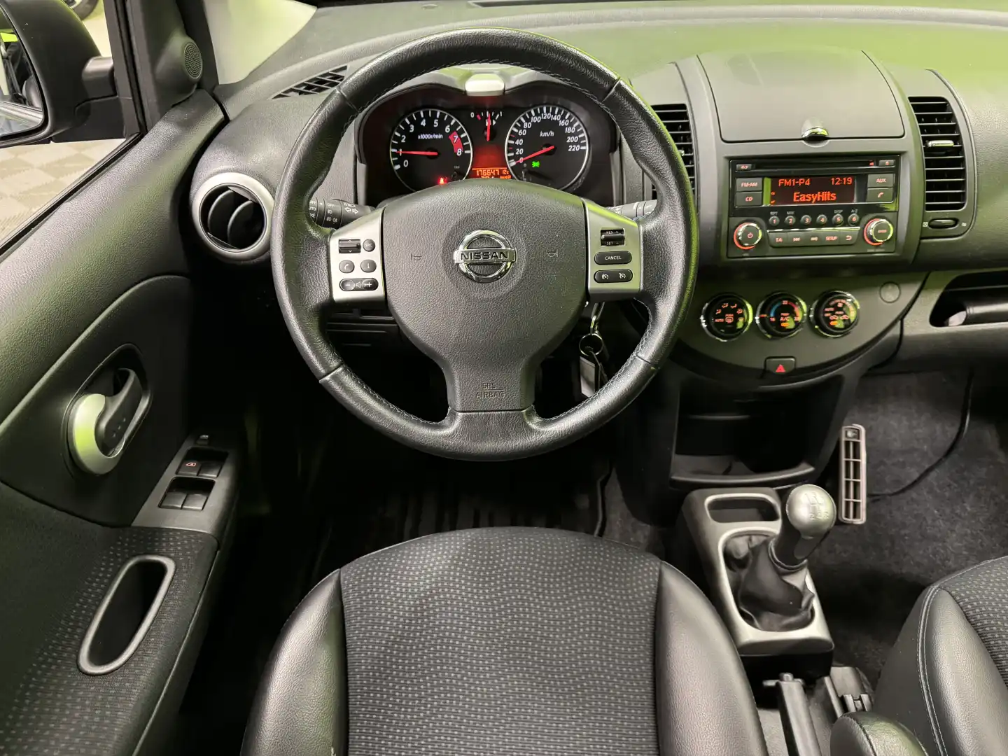 car-image