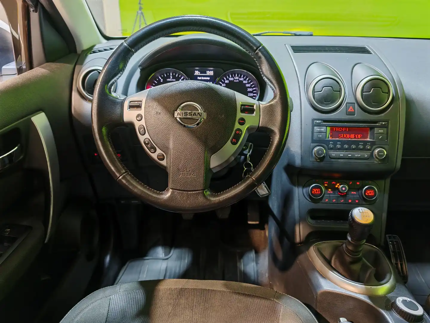 car-image
