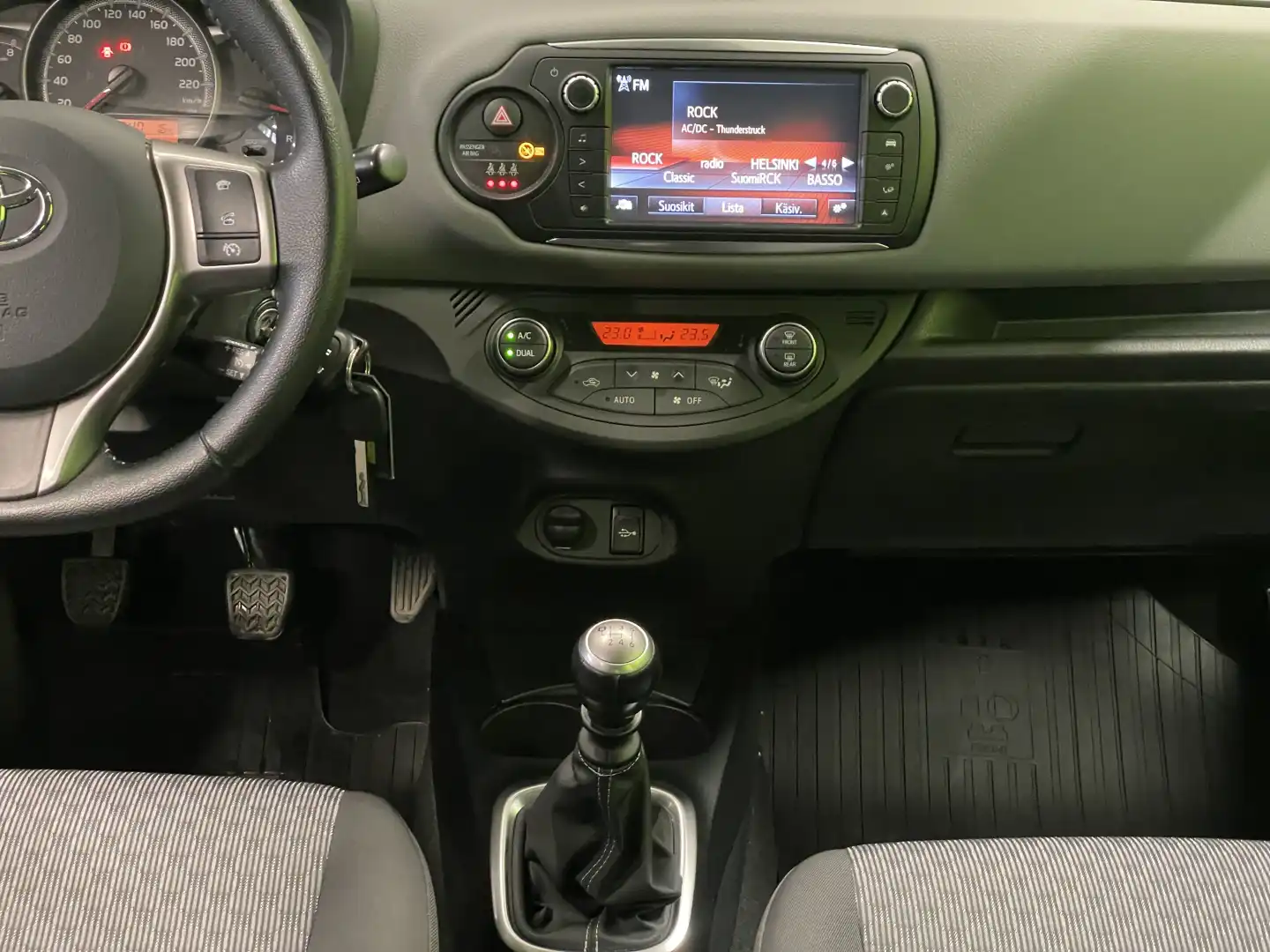 car-image