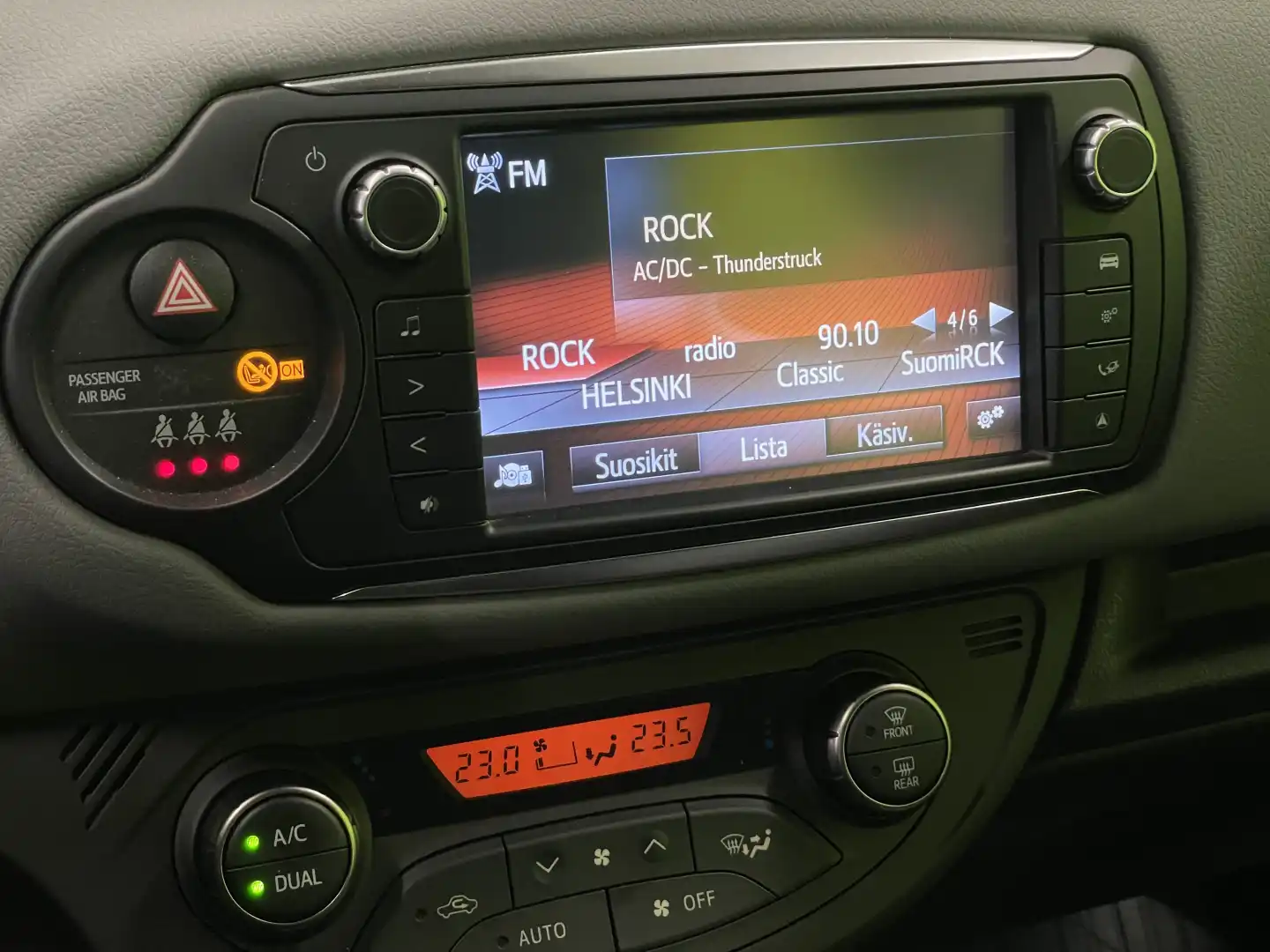 car-image