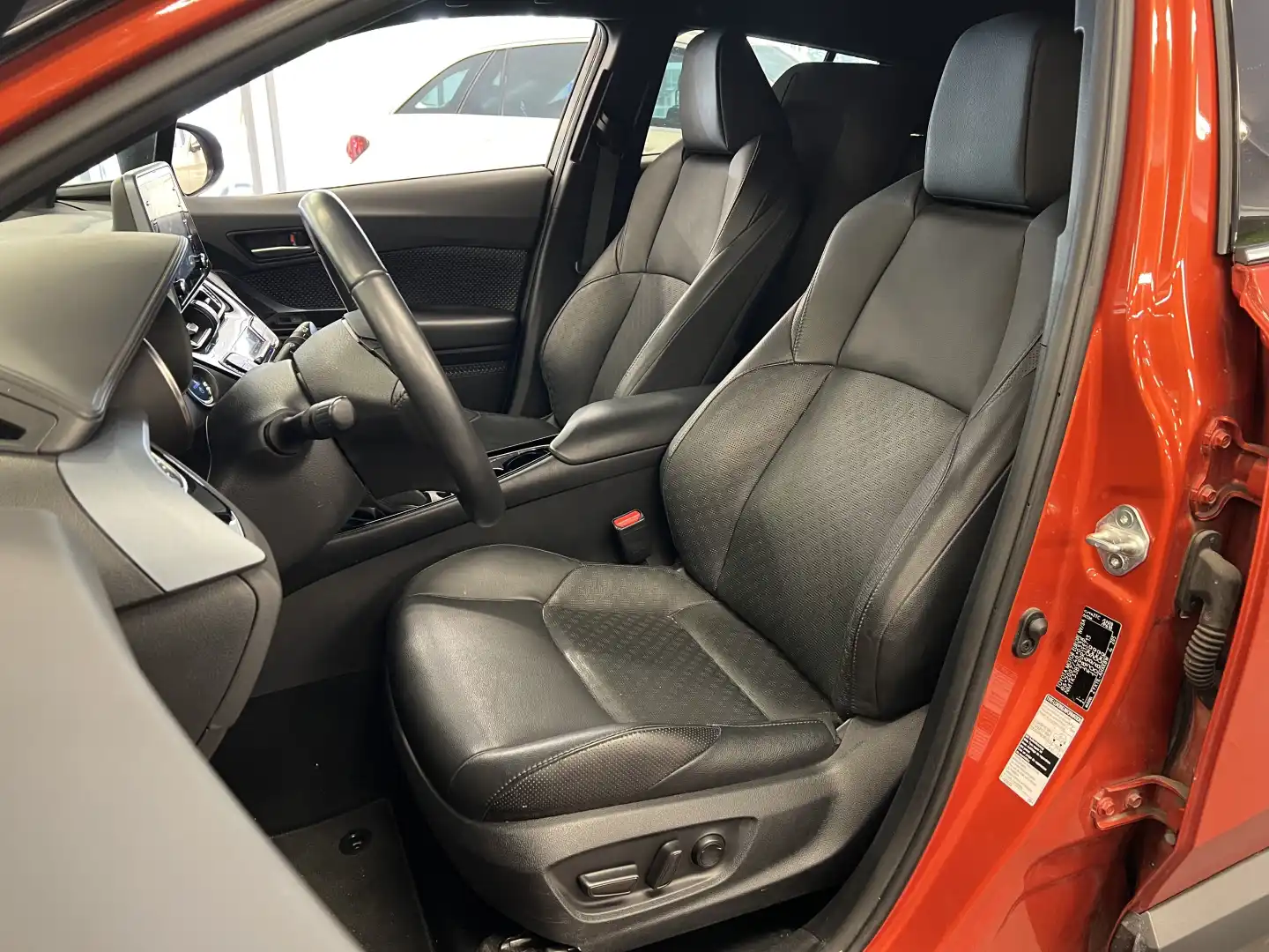 car-image