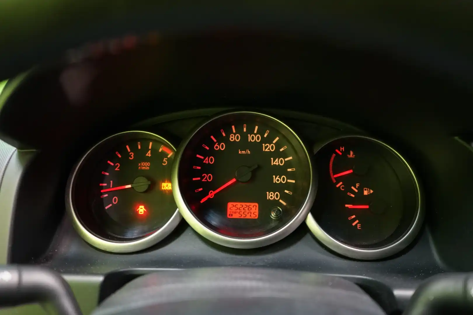 car-image