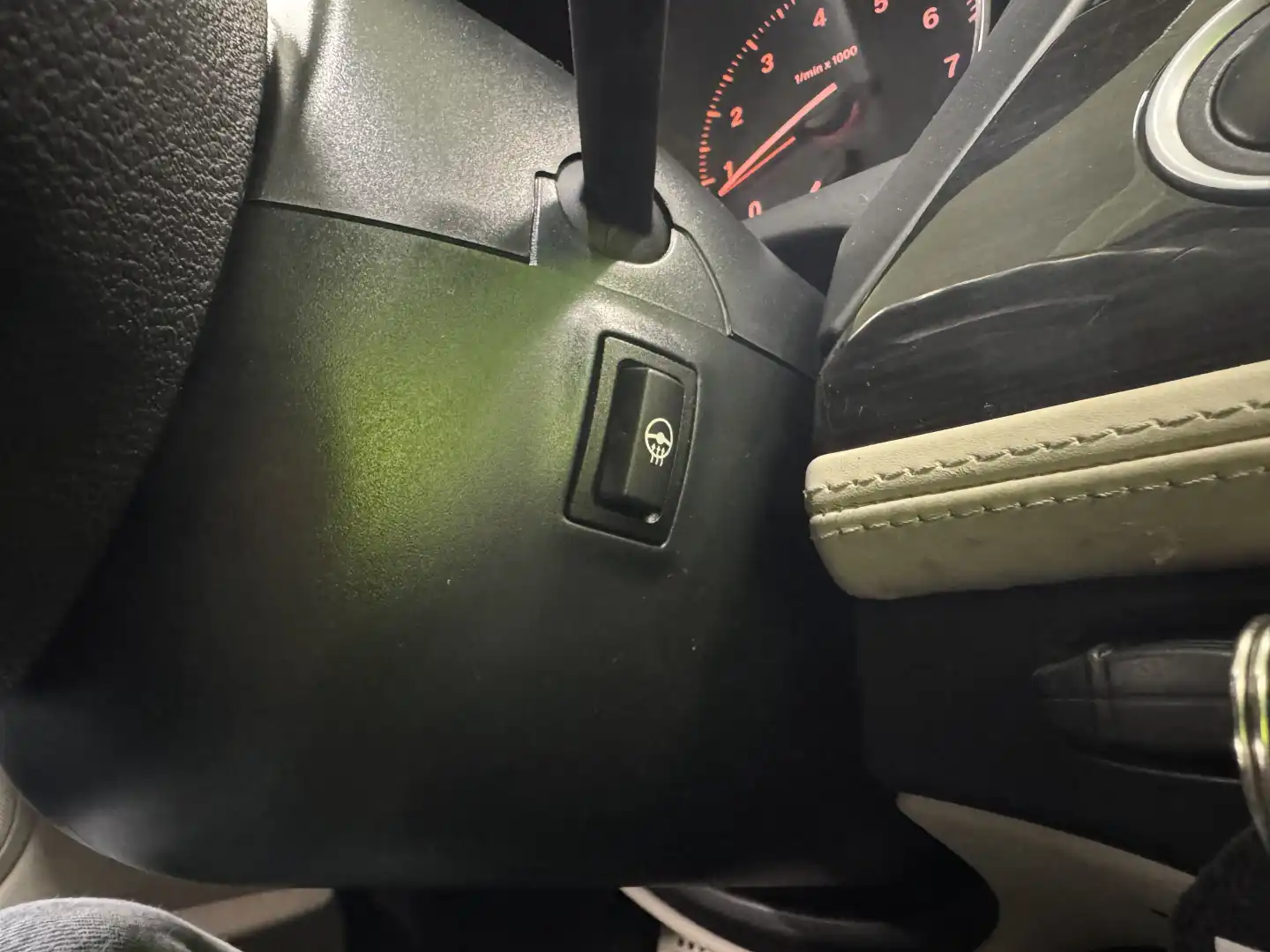 car-image
