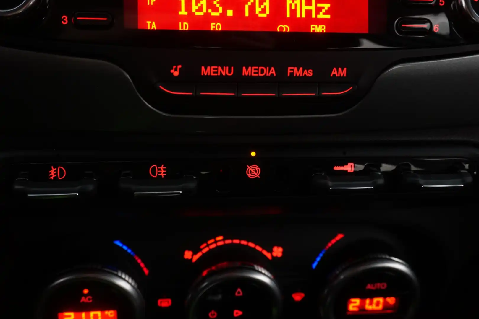 car-image