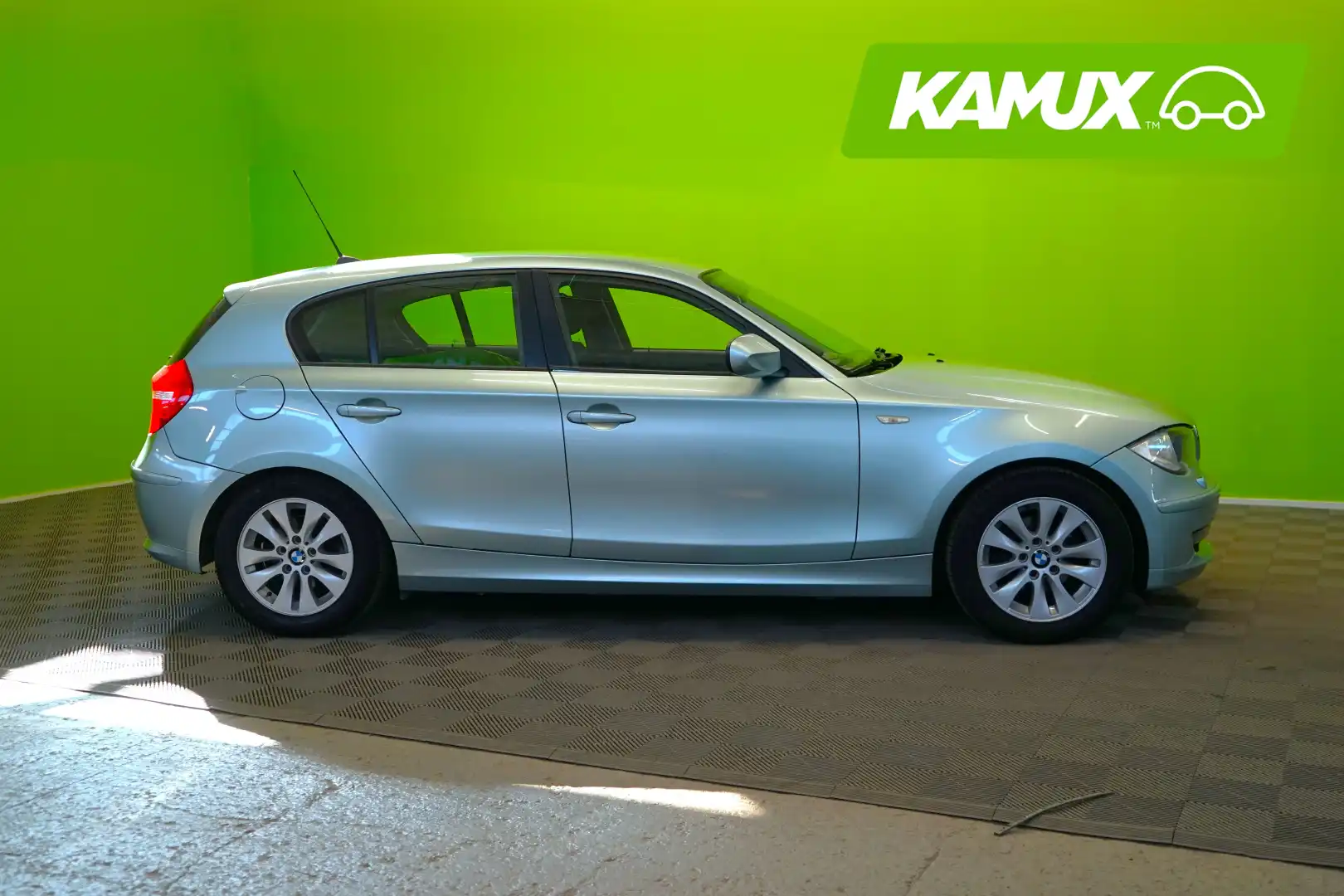 car-image