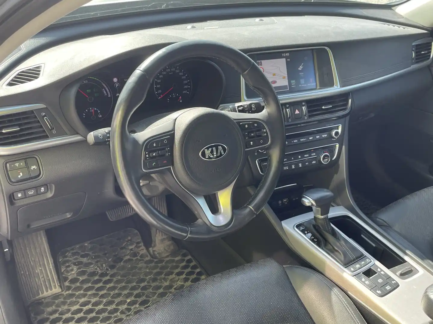 car-image