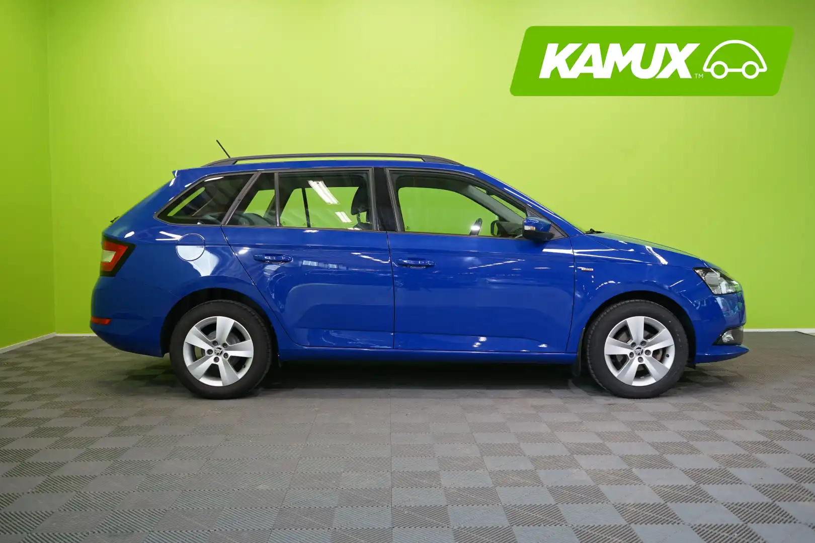 car-image