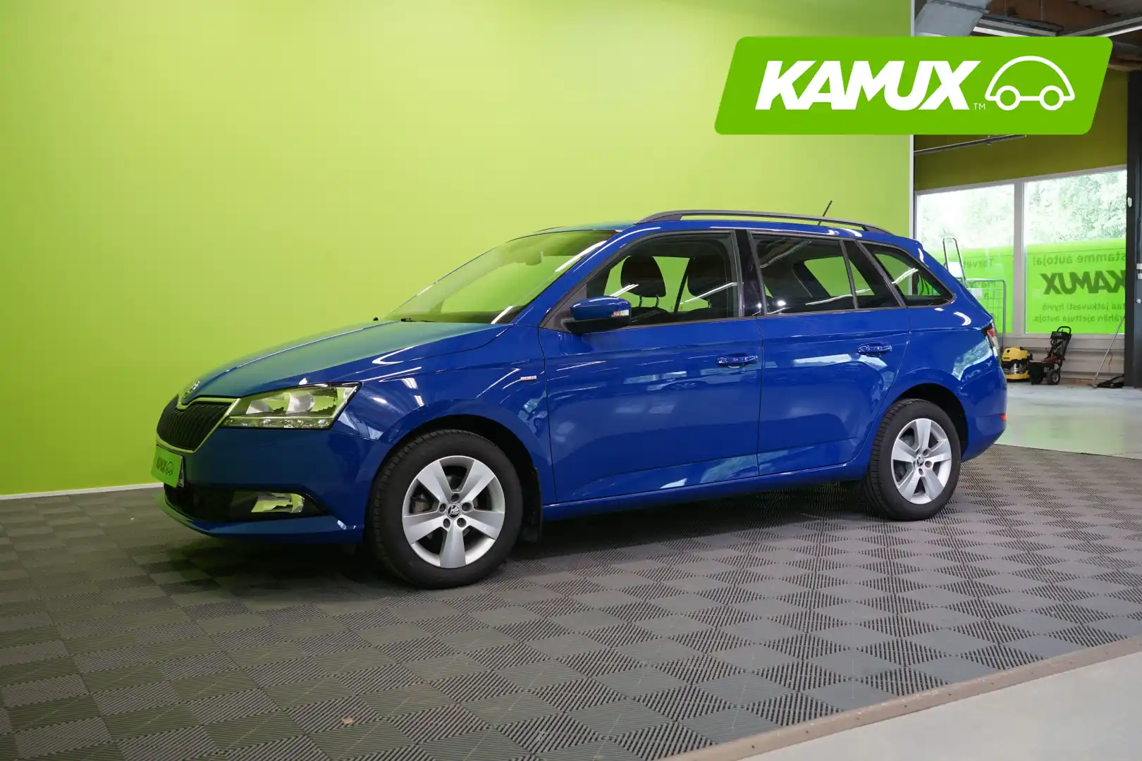 car-image
