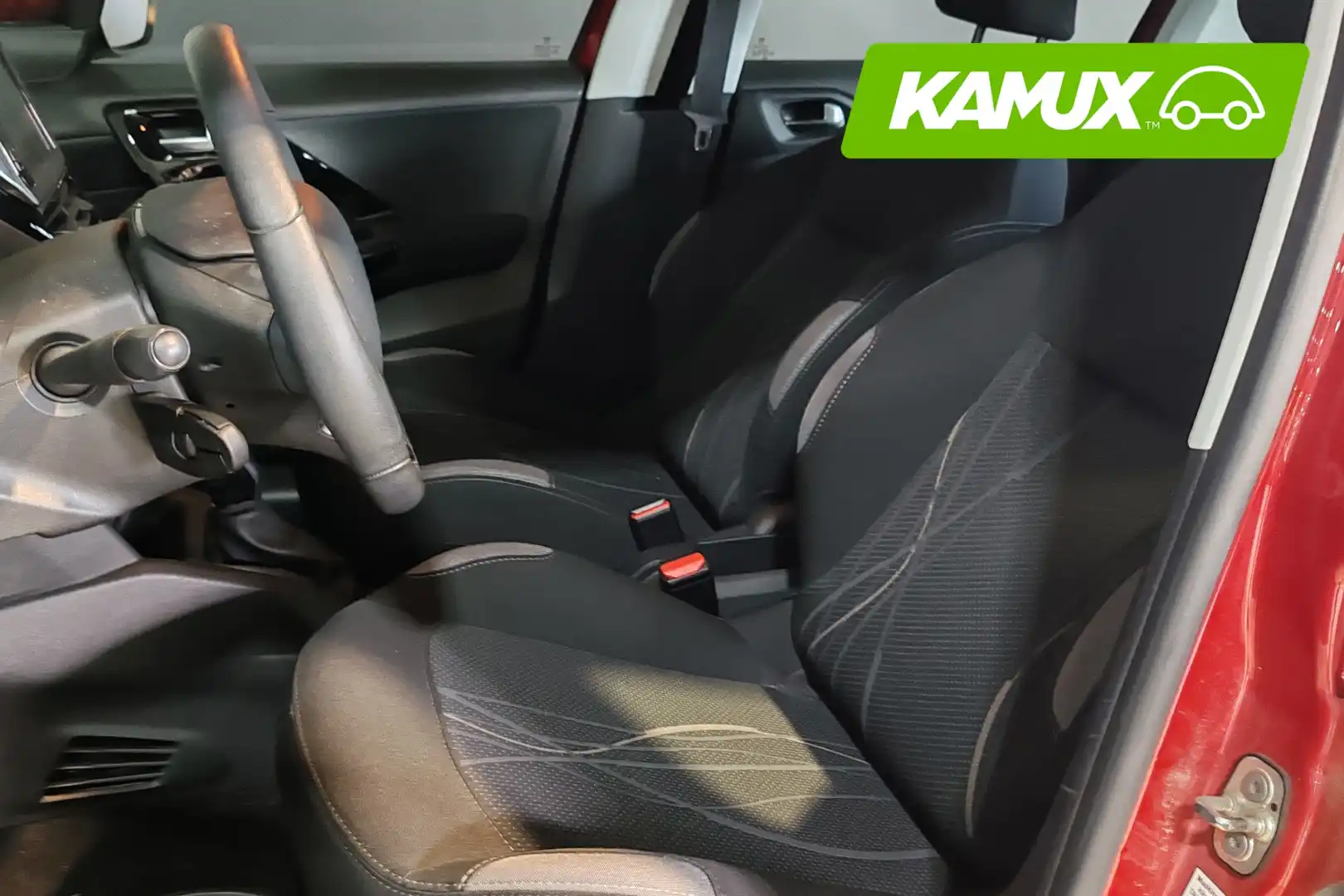 car-image