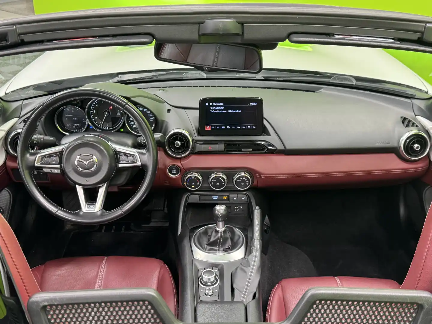 car-image