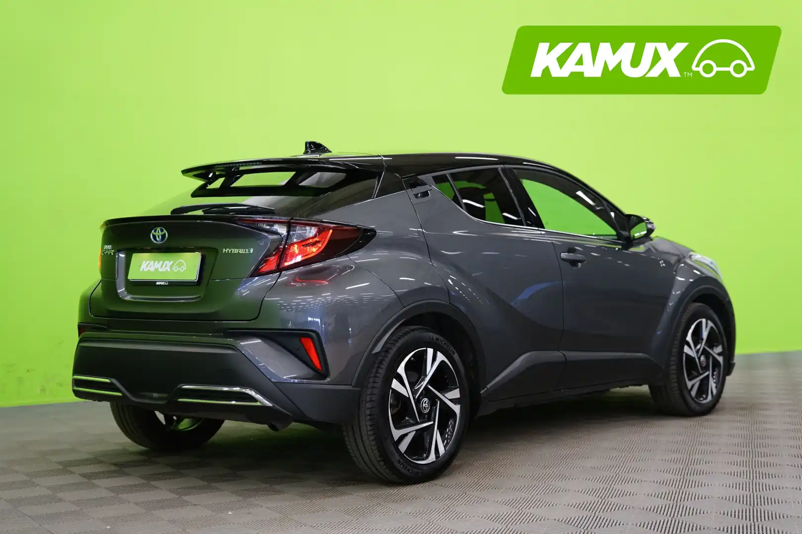 car-image