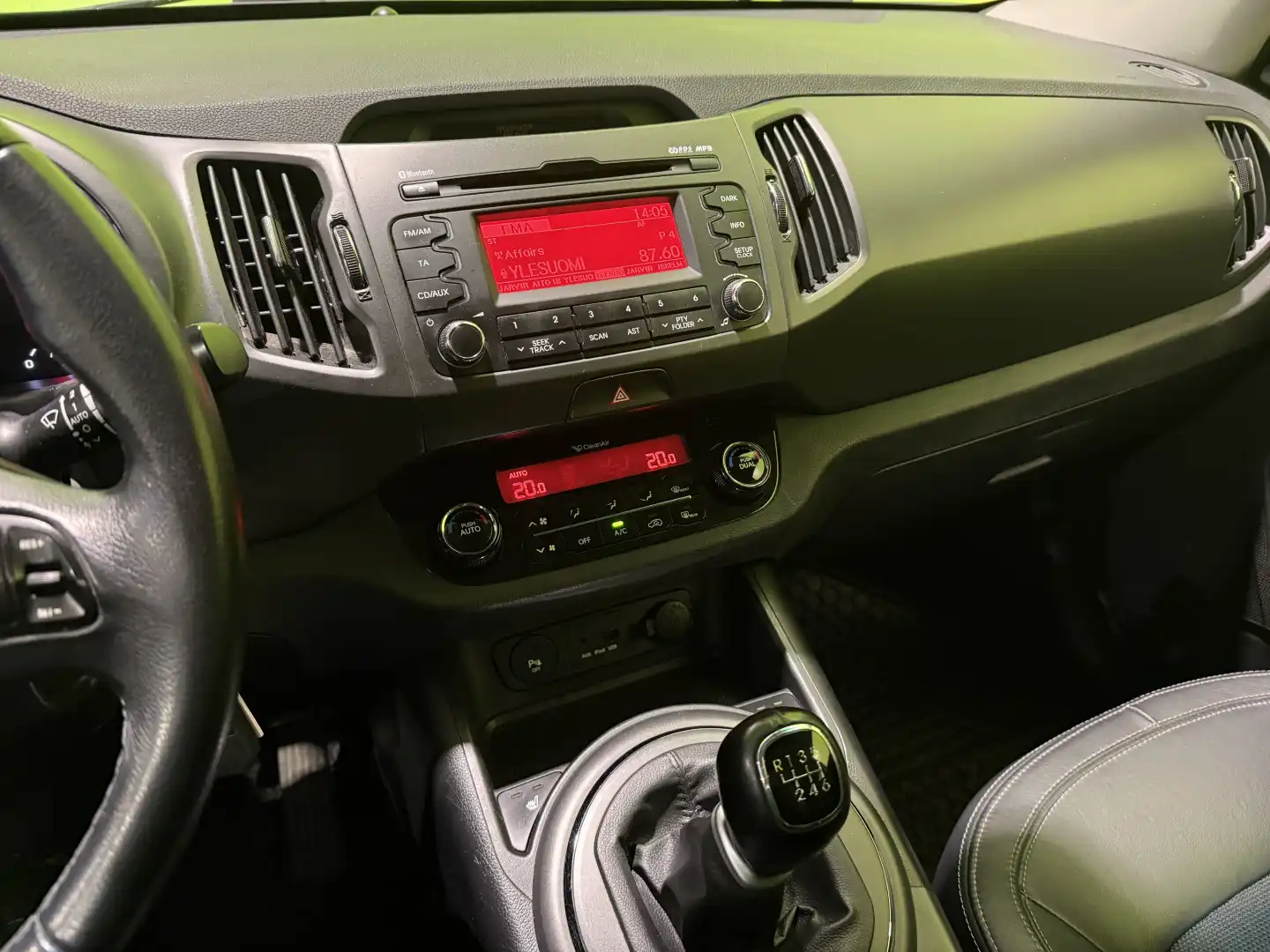 car-image