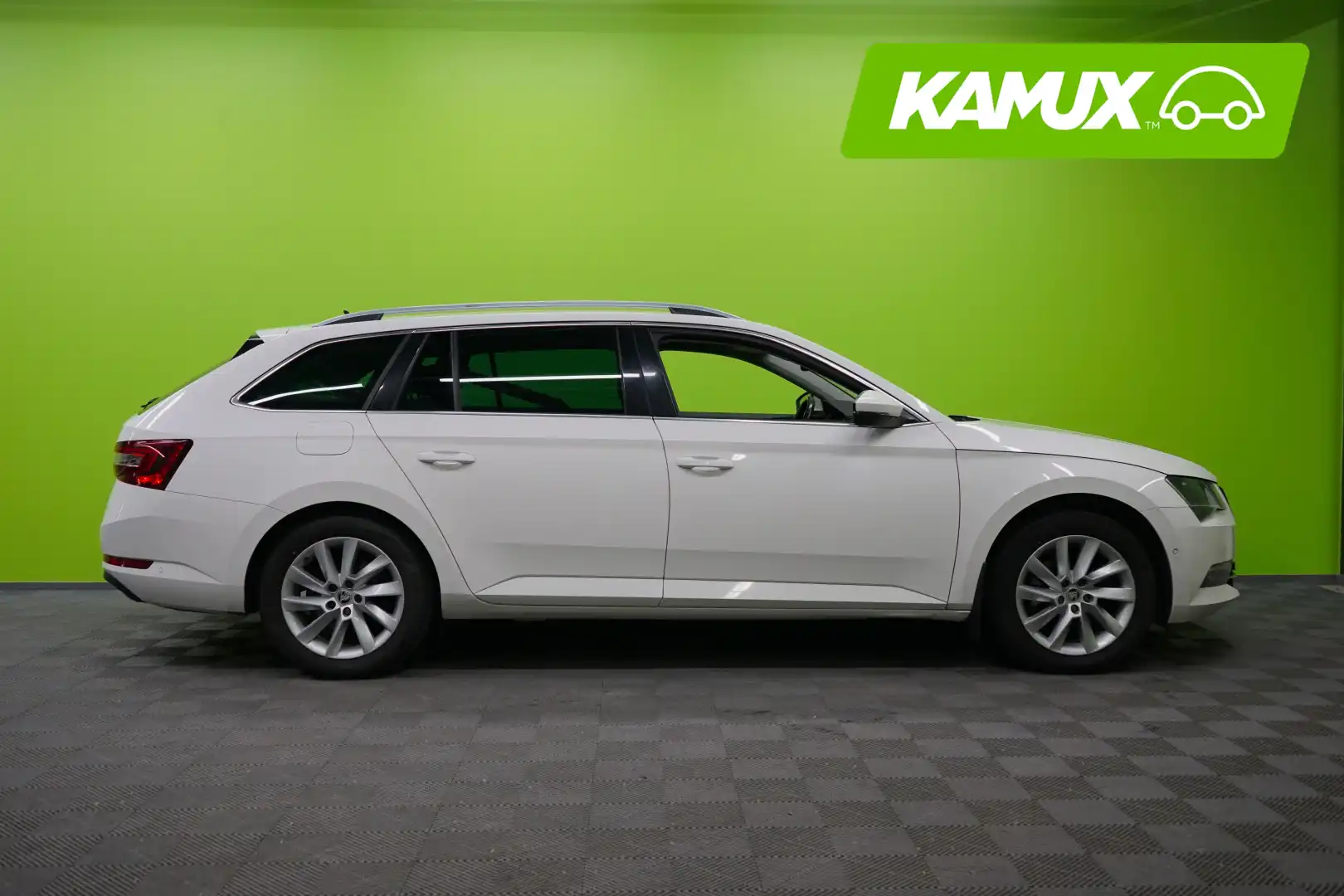 car-image