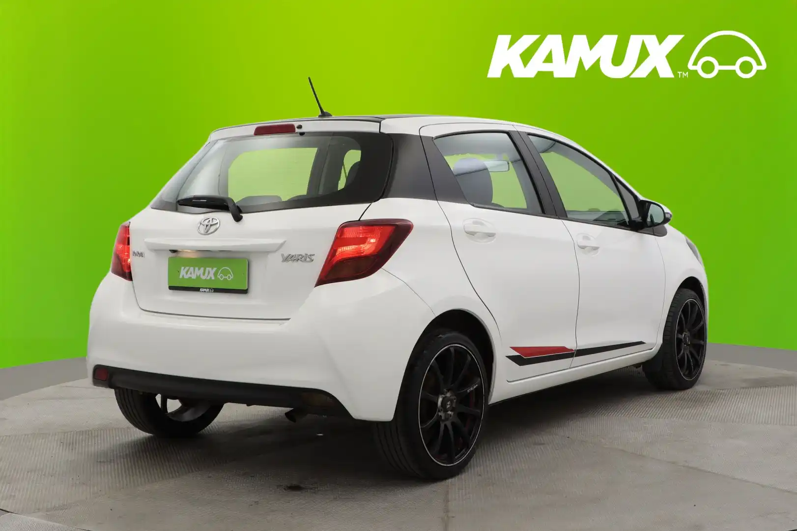 car-image