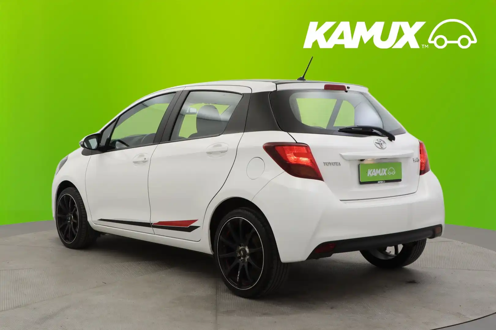 car-image