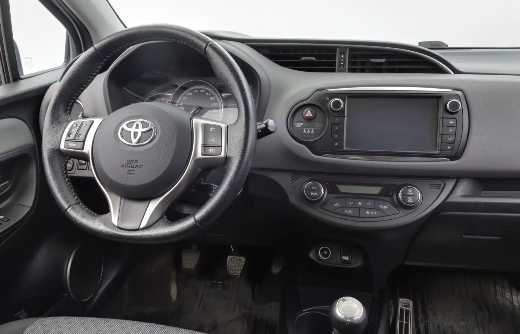car-image