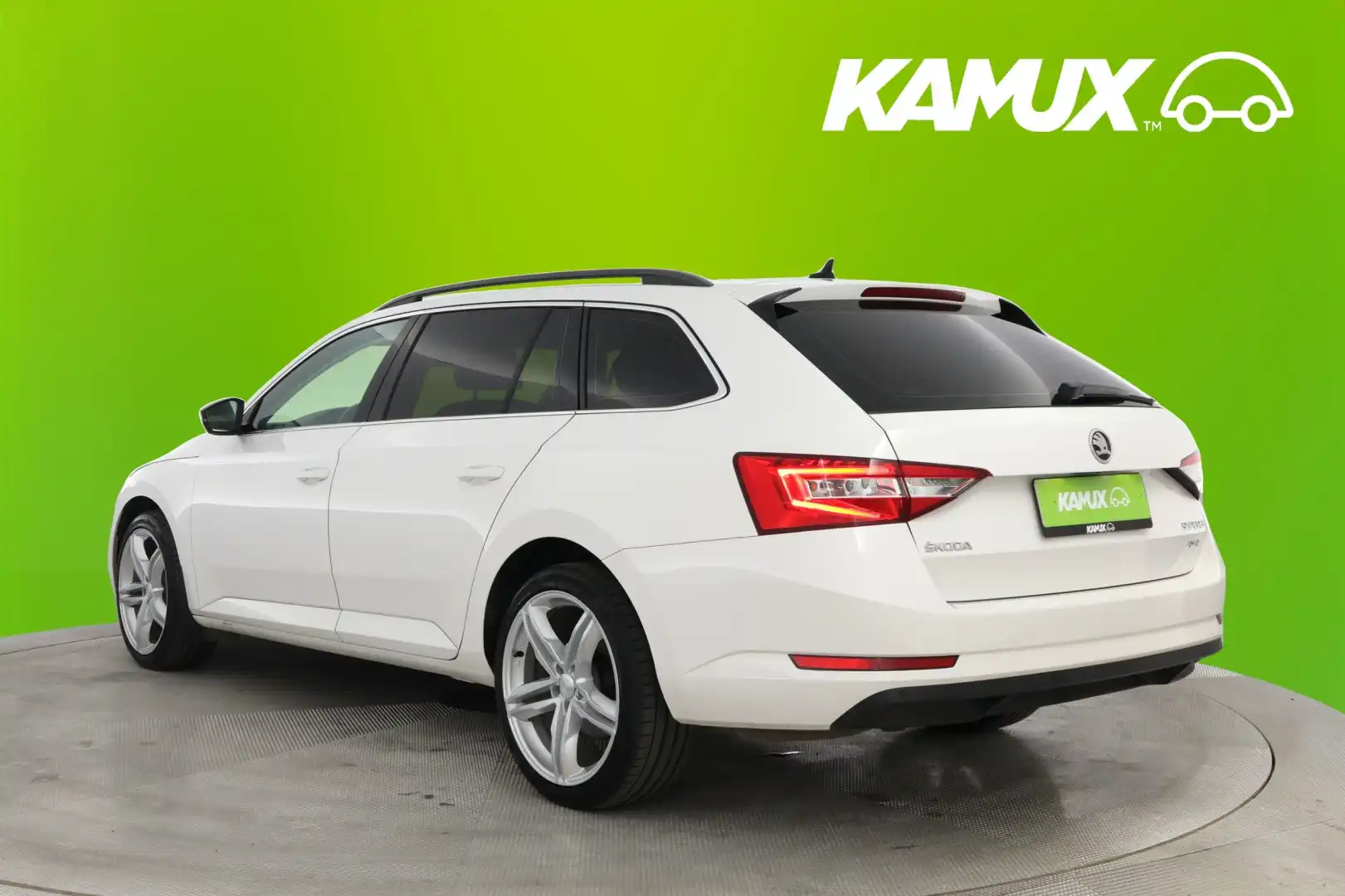 car-image