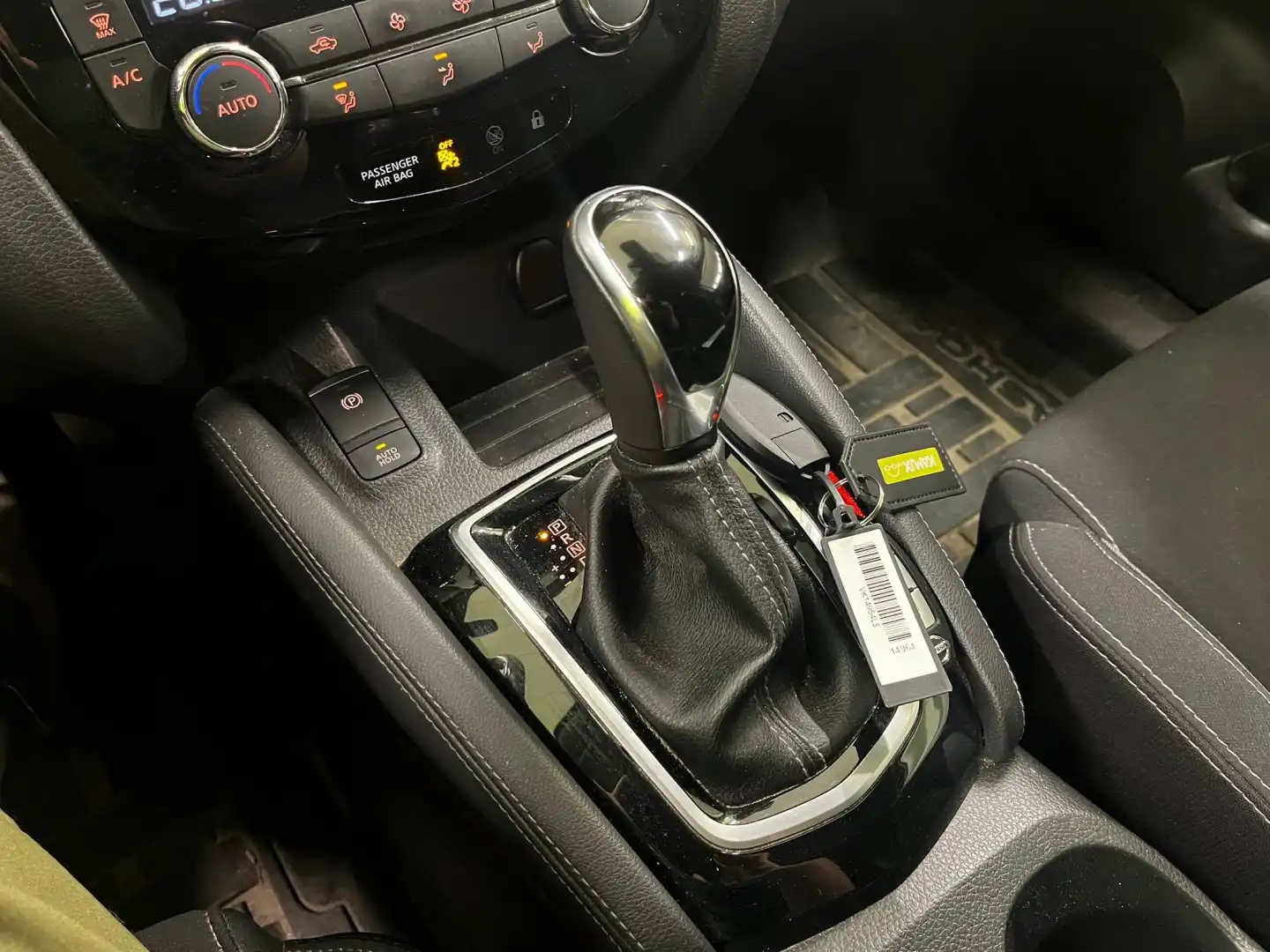 car-image