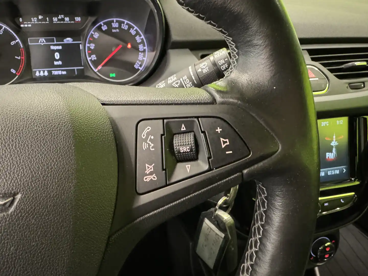 car-image